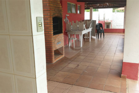 Chácara à venda com 4 quartos no Centro, Araçoiaba da Serra, SP