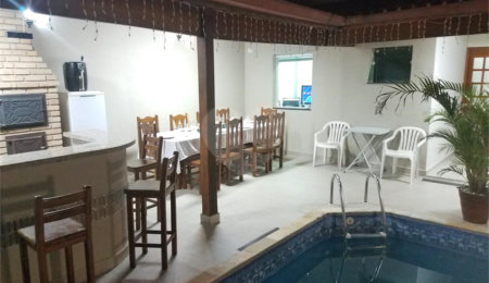 Sobrado à venda com 3 quartos em Tremembé, São Paulo, SP