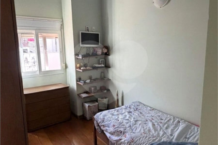 Casa à venda com 4 quartos, sendo 2 suítes, no condomínio Milennium, Valinhos - SP