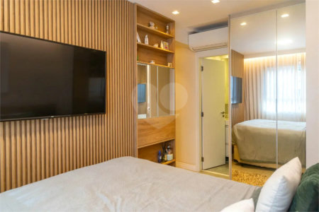 Apartamento à venda com 2 quartos, sendo 1 suíte,  em Jardim das Acácias, São Paulo, SP