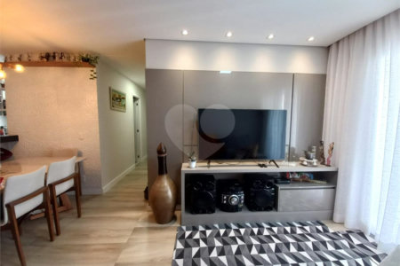 Apartamento à venda com 2 quartos, sendo 1 suíte,  em Jardim São Pedro, Mogi das Cruzes, SP