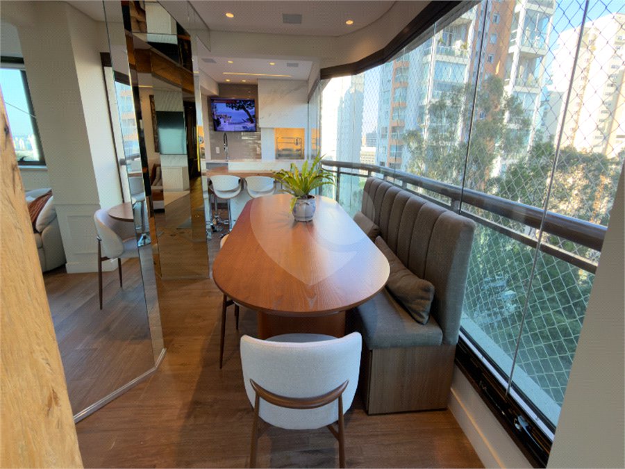 Apartamento à venda ou para alugar com 4 suítes em Jardim Fonte do Morumbi, São Paulo, SP