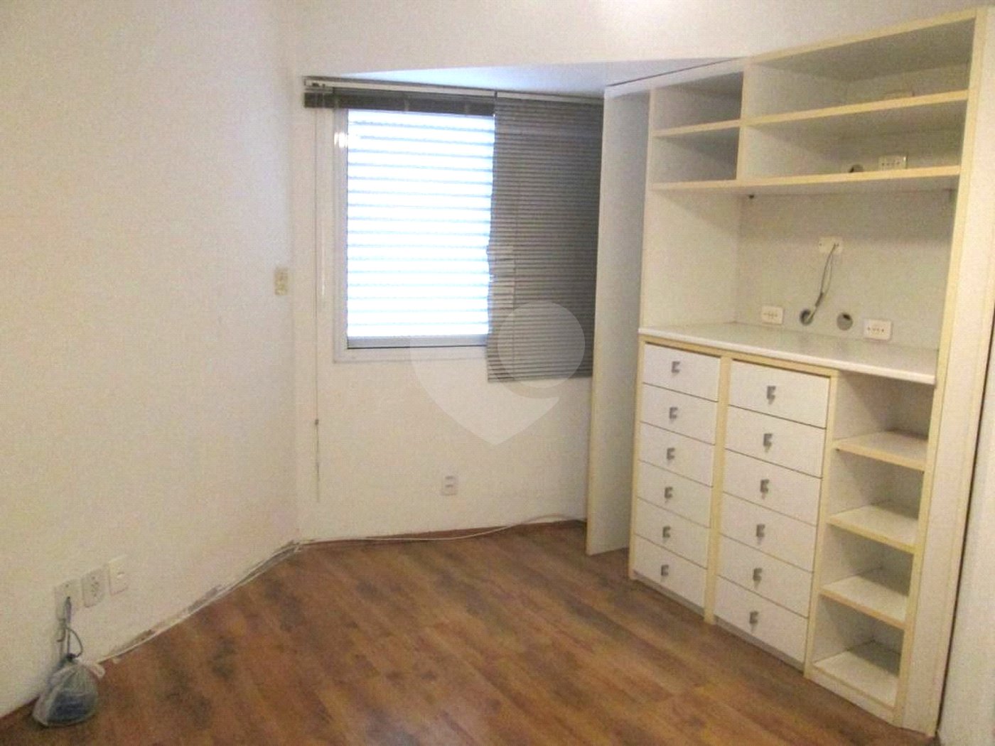 Apartamento à venda com 3 quartos, sendo 1 suíte,  em Paraíso, São Paulo, SP