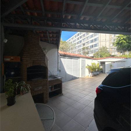 Sobrado à venda com 3 quartos, sendo 1 suíte, em Jardim Jussara, São Paulo, SP
