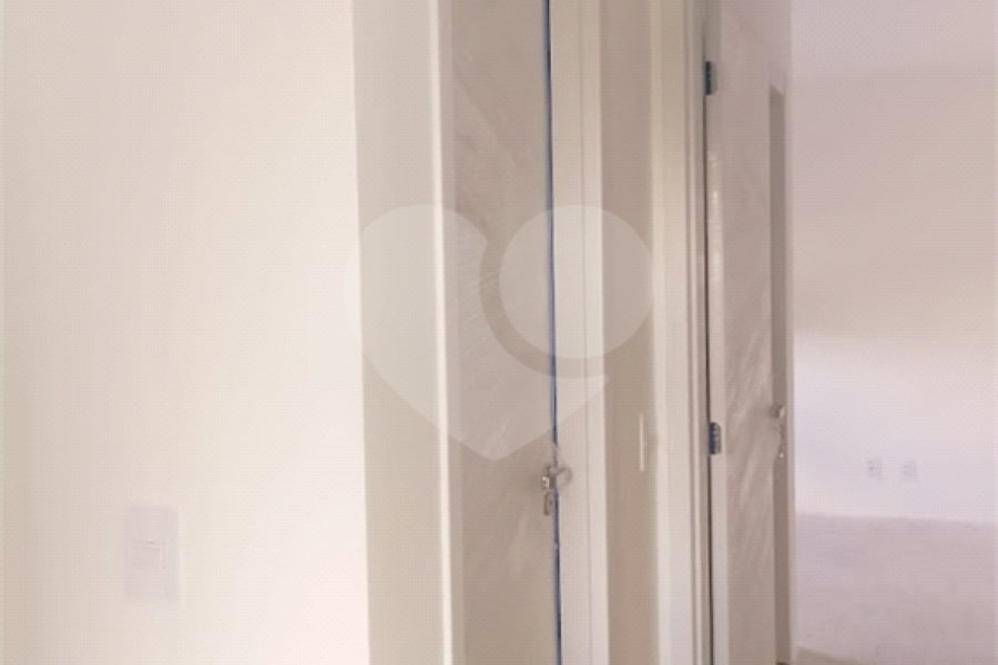 Apartamento à venda com 2 quartos em Santo Amaro, São Paulo, SP