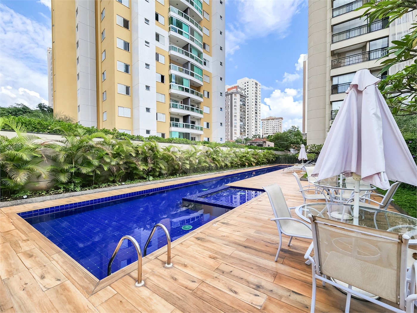 Apartamento à venda com 2 quartos, sendo 1 suíte, em Saúde, São Paulo, SP
