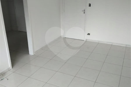 Apartamento à venda com 3 quartos em Jardim Umuarama, São Paulo, SP
