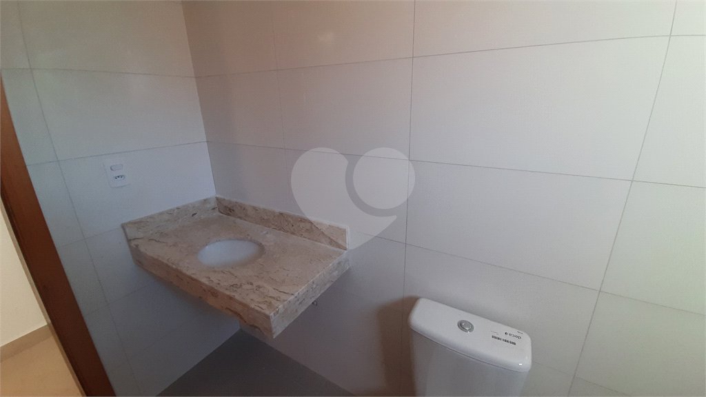 Casa à venda com 2 quartos no condomínio Residencial Luta, São Paulo - SP