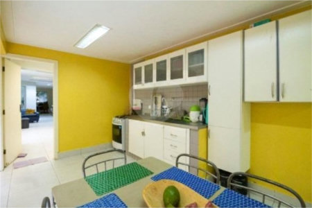 Casa à venda com 2 quartos, sendo 1 suíte, em Vila Monumento, São Paulo, SP