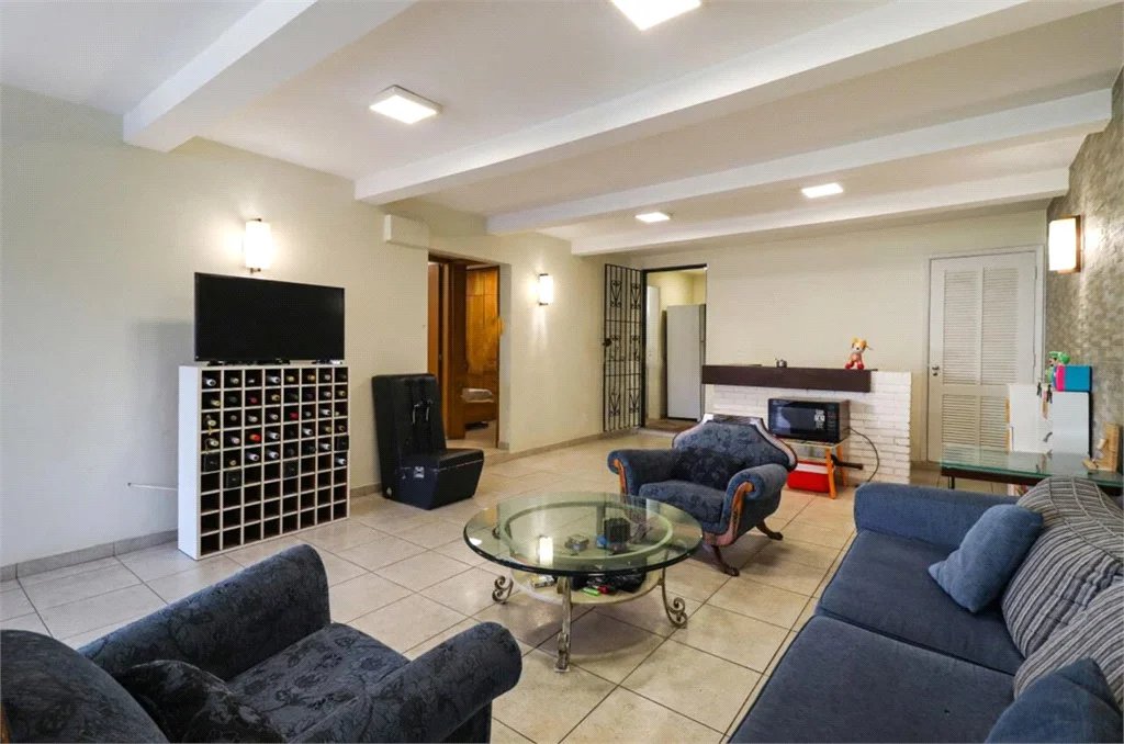 Casa Térrea à venda com 6 quartos, sendo 4 suítes,  em Brooklin Paulista, São Paulo, SP