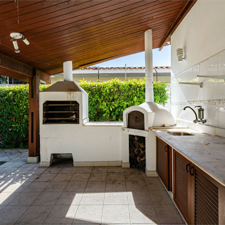 Casa à venda com 6 quartos, sendo 4 suítes, em Butantã, São Paulo, SP