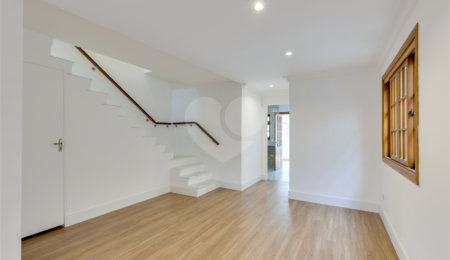 Casa de Vila à venda com 3 quartos, sendo 2 suítes,  em Santo Amaro, São Paulo, SP