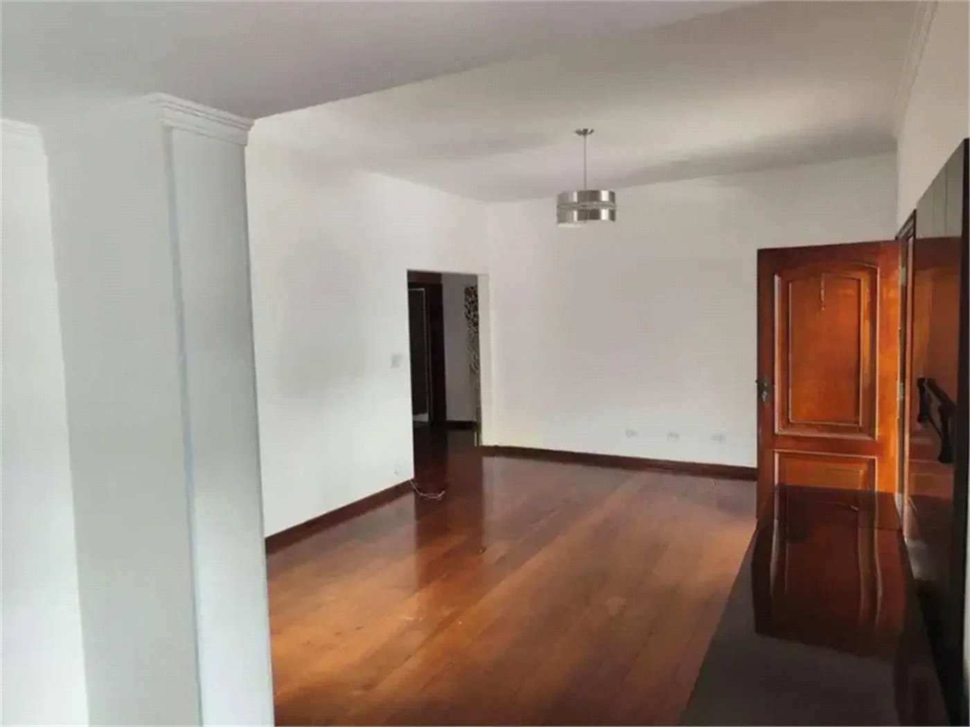 Sobrado à venda com 4 quartos, sendo 2 suítes,  em Lapa, São Paulo, SP
