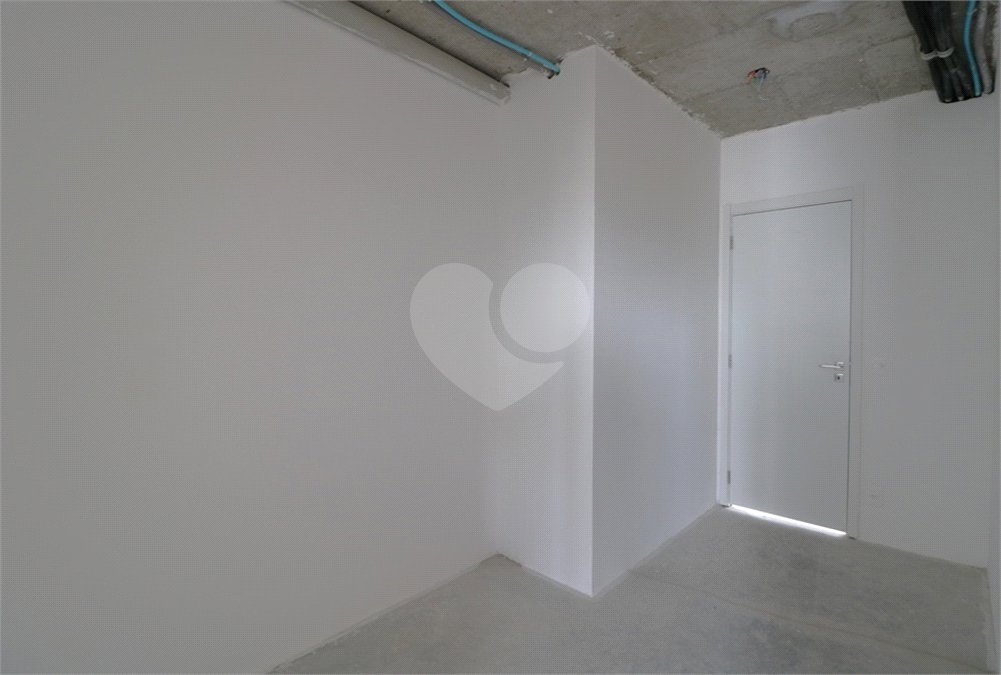Apartamento à venda com 3 suítes em Moema, São Paulo, SP