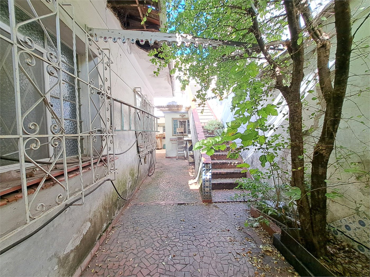 Casa à venda com 3 quartos, sendo 1 suíte, em Vila Constança, São Paulo, SP