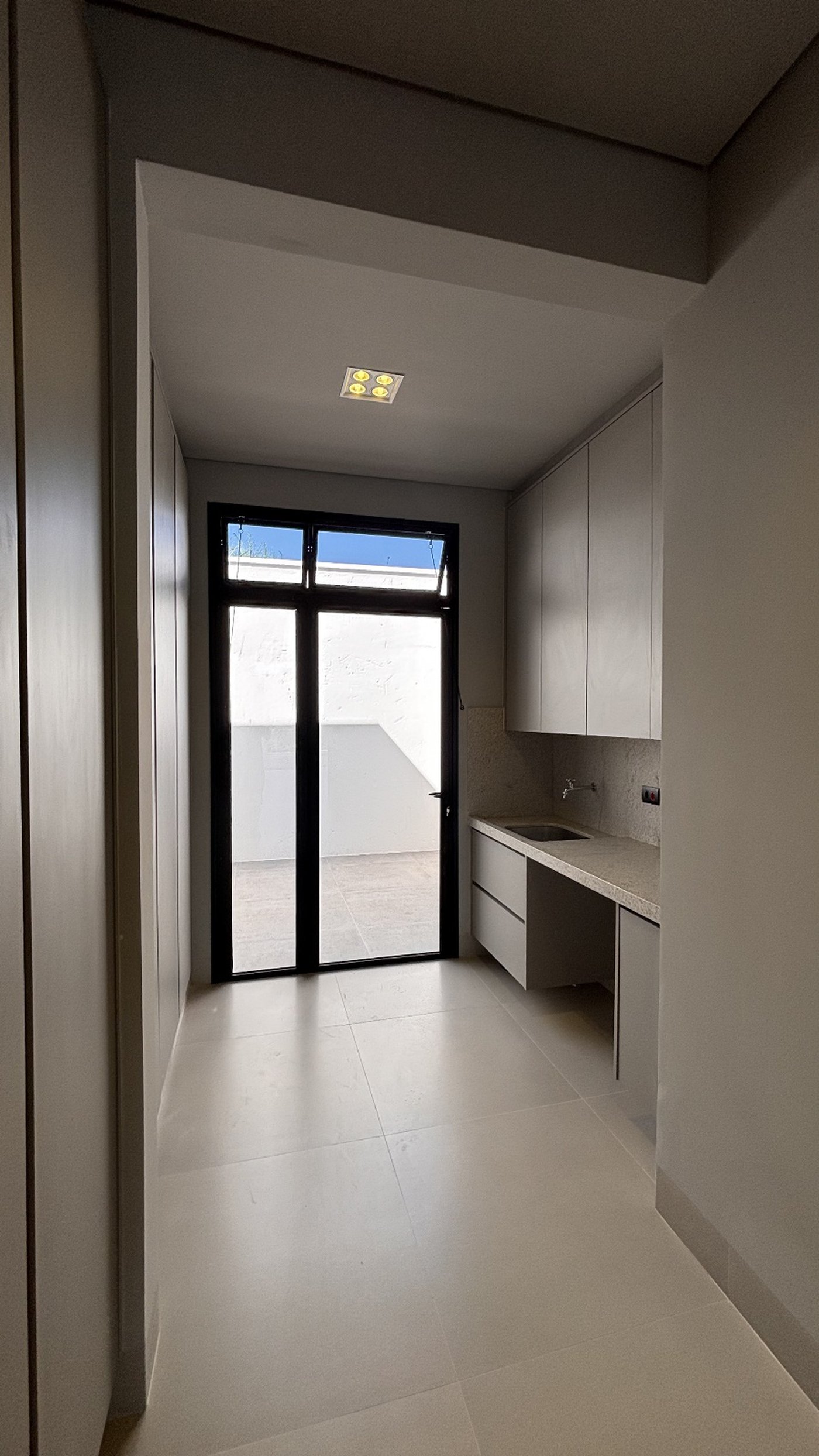 Casa à venda com 4 quartos, sendo 2 suítes, no condomínio Residencial Damha Belvedere, Presidente Prudente - SP