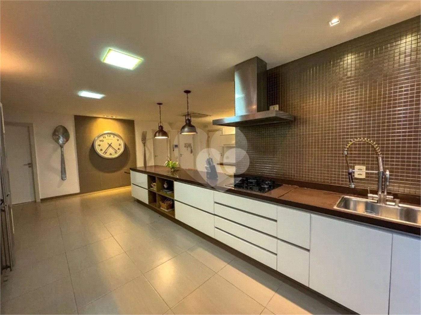 Casa à venda com 5 suítes no condomínio Malibu, Rio de Janeiro - RJ