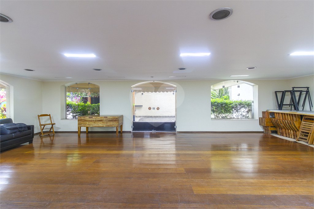 Apartamento à venda com 3 quartos, sendo 1 suíte,  em Sumarezinho, São Paulo, SP