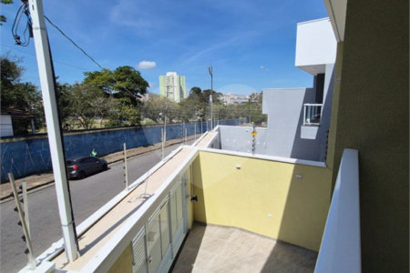 Casa à venda com 2 suítes em Parque Jaçatuba, Santo André, SP