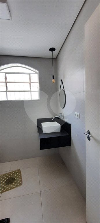 Sobrado à venda com 3 quartos, sendo 1 suíte, em Vila Firmiano Pinto, São Paulo, SP