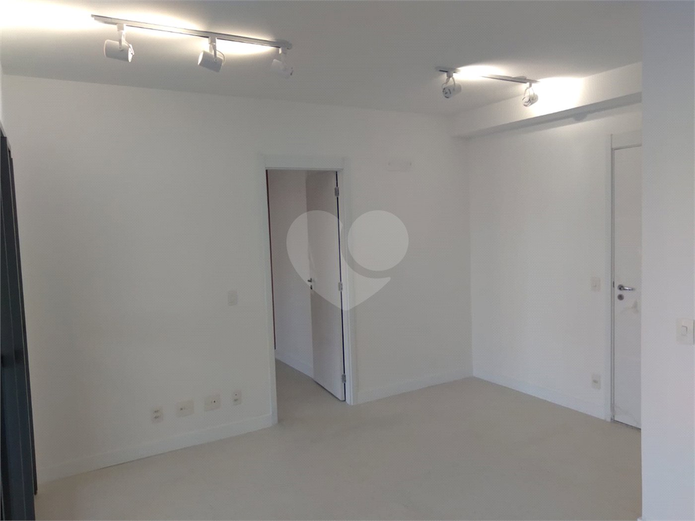 Apartamento à venda com 1 suíte em Vila Mariana, São Paulo, SP