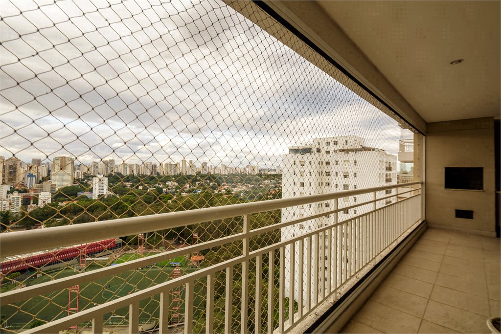 Apartamento à venda com 3 suítes em Alto da Boa Vista, São Paulo, SP