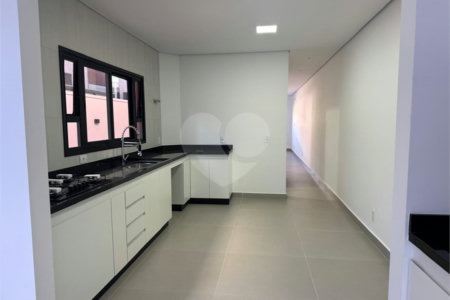 Casa à venda com 3 suítes no condomínio Residencial The Square Village, Cotia - SP