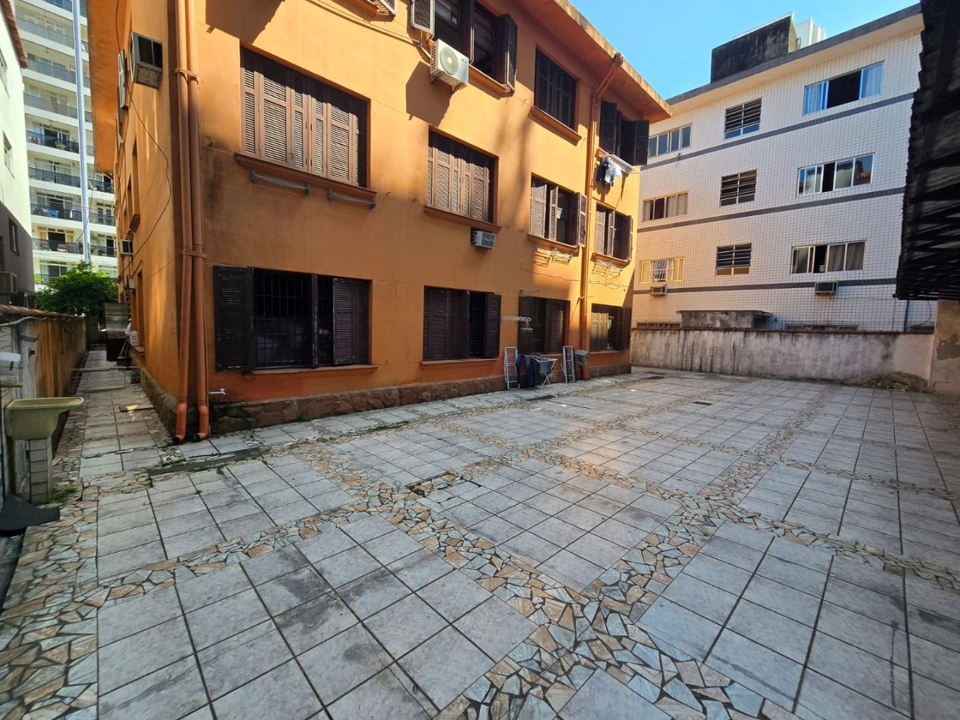 Prédio à venda, 1072 m² por R$ 360.000,00 - Centro - São Vicente/SP