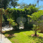 Casa à venda ou para alugar com 5 quartos, sendo 4 suítes, no condomínio Associação Reserva das Hortênsias, Mairiporã - SP