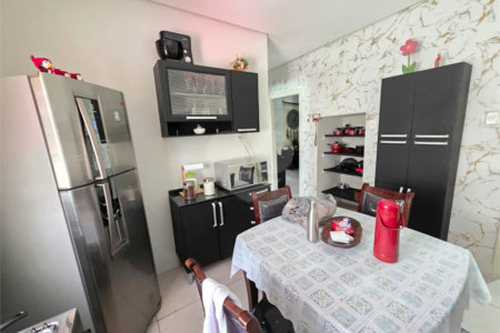 Casa à venda com 3 quartos, sendo 1 suíte,  em Ferreira, São Paulo, SP