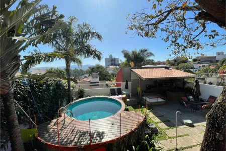 Sobrado à venda com 4 quartos, sendo 3 suítes, em Alto da Lapa, São Paulo, SP