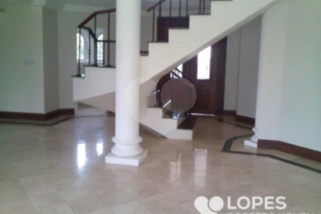 Casa à venda com 6 quartos, sendo 2 suítes, no condomínio Lago Azul Residencial e Golfe, Araçoiaba da Serra - SP