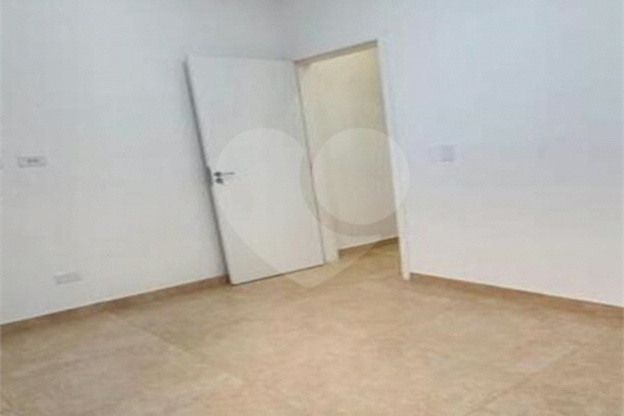 Casa à venda com 1 quarto, sendo 2 suítes, no condomínio Residencial Oliveira, São Paulo - SP