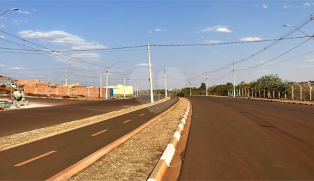 Terreno à venda no condomínio Loteamento Bella Cravinhos, Cravinhos - SP