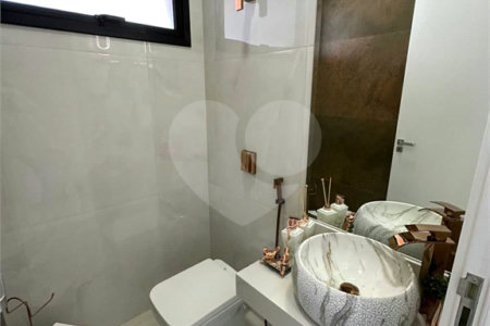 Casa à venda com 3 suítes no condomínio Condomíno Helena Maria, Sorocaba - SP