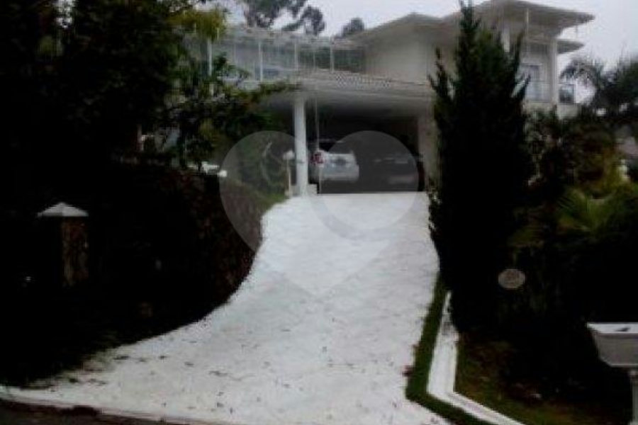 Casa à venda com 3 suítes em Serra da Cantareira, Mairiporã, SP