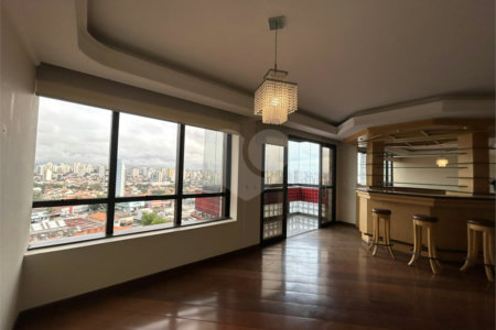 Apartamento à venda com 3 quartos, sendo 1 suíte,  em Vila Brasilina, São Paulo, SP