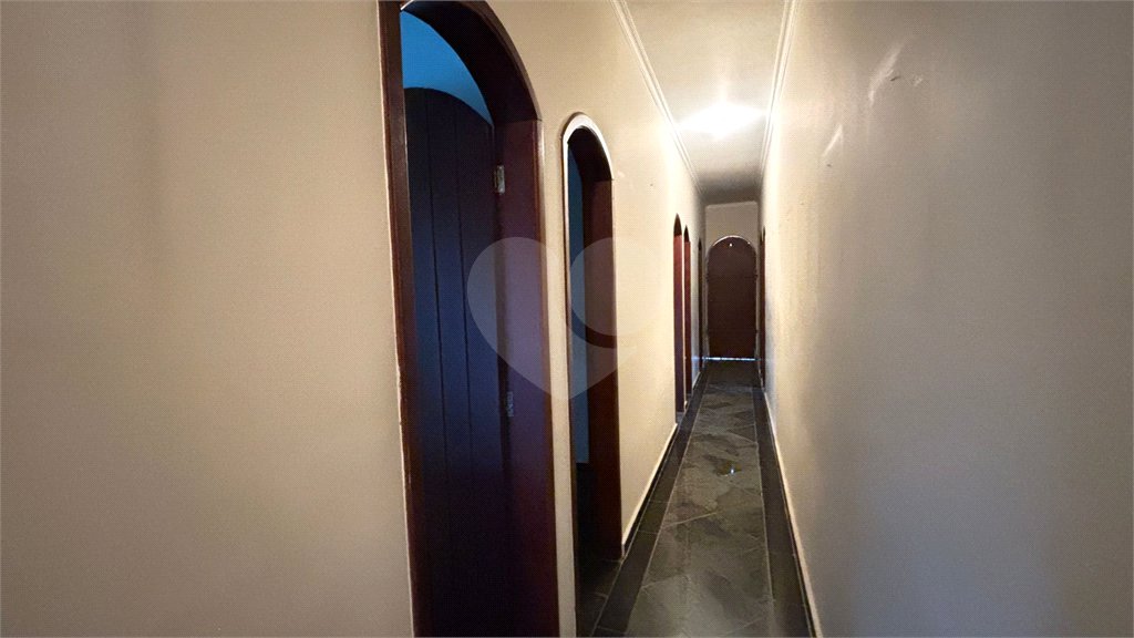 Sobrado à venda ou para alugar com 15 quartos em Tremembé, São Paulo, SP