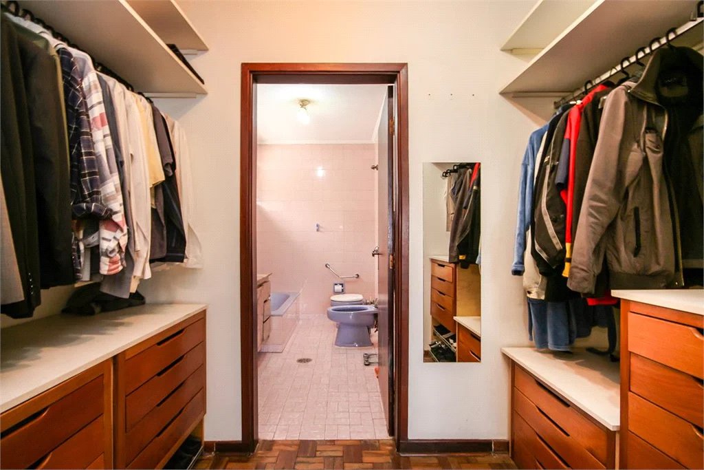 Casa à venda com 3 quartos, sendo 1 suíte,  em Alto da Lapa, São Paulo, SP
