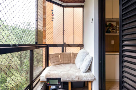 Apartamento à venda com 3 quartos, sendo 1 suíte, em Vila Andrade, São Paulo, SP