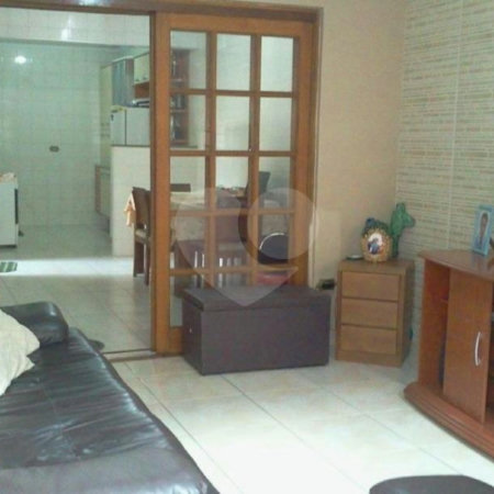 Casa à venda com 2 quartos, sendo 1 suíte, em Vila Gumercindo, São Paulo, SP