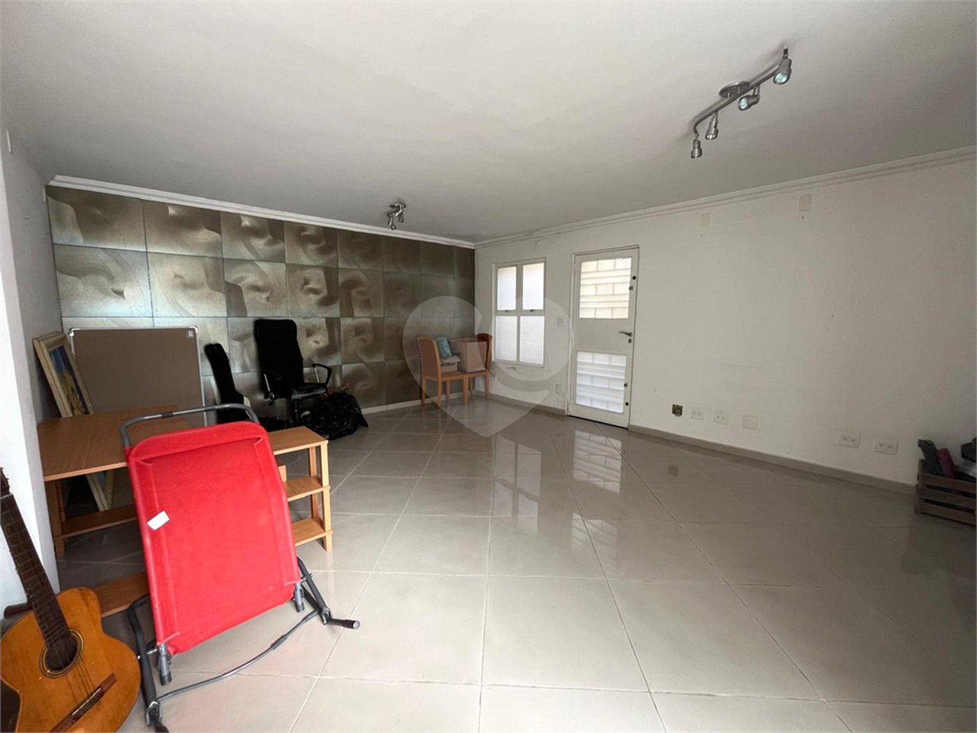 Sobrado à venda com 4 quartos, sendo 1 suíte,  em Vila Cordeiro, São Paulo, SP