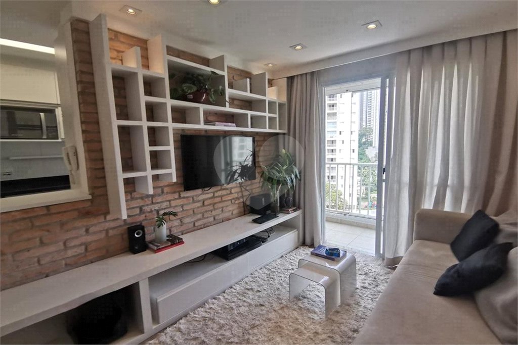 Apartamento à venda com 2 quartos em Parque Reboucas, São Paulo, SP