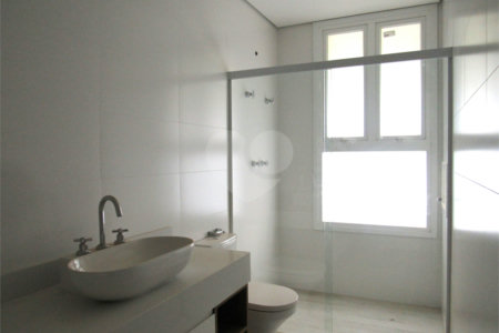 Casa à venda com 4 suítes no condomínio Premiere, São Paulo - SP