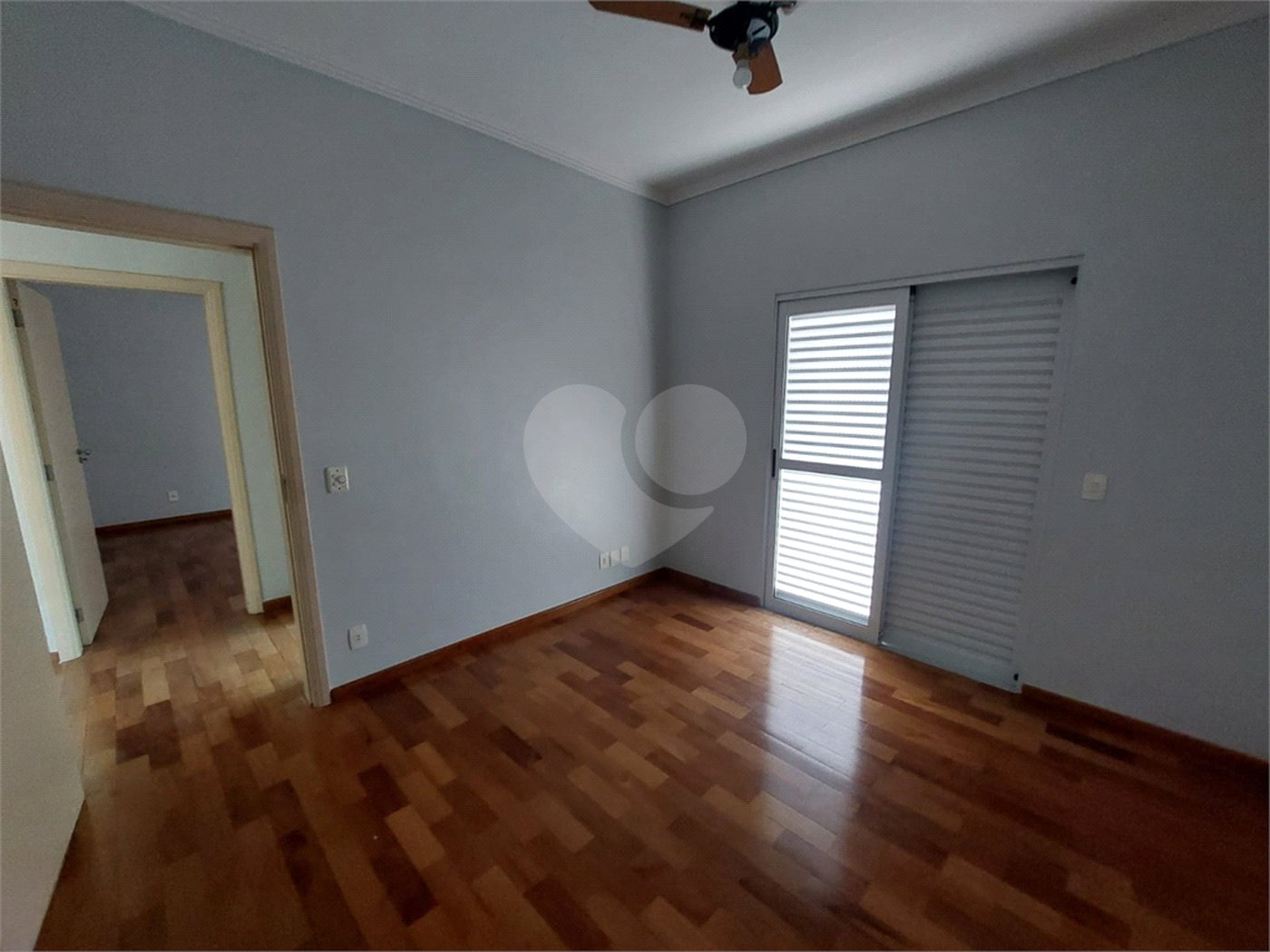 Casa à venda com 3 quartos, sendo 1 suíte, no condomínio Village Saint Clair, Sorocaba - SP