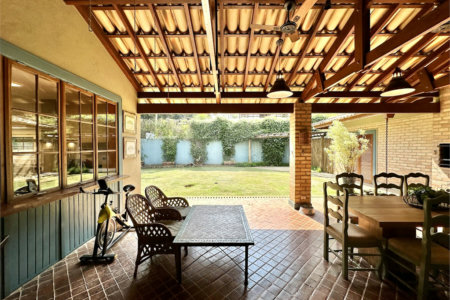 Casa à venda com 4 suítes no condomínio Parque das Artes, Embu das Artes - SP