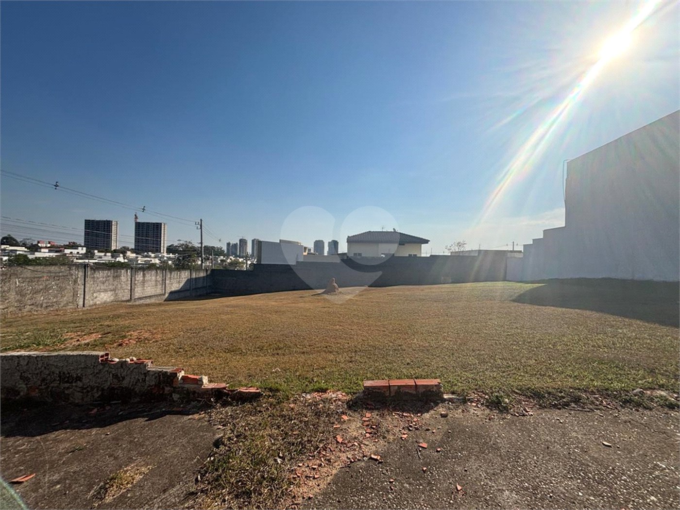 Terreno à venda no condomínio Portal da Primavera, Sorocaba - SP