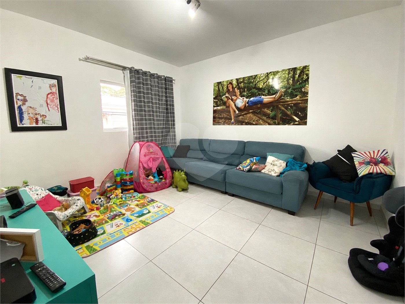 Casa à venda com 3 quartos, sendo 1 suíte, em Vila Barcelona, Sorocaba, SP