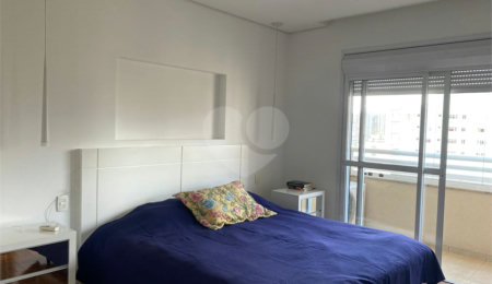 Apartamento à venda com 4 suítes em Vila Suzana, São Paulo, SP
