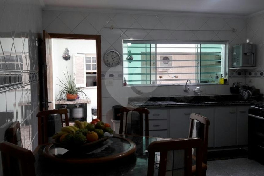 Sobrado à venda com 3 quartos, sendo 1 suíte, em Vila Harmonia, Guarulhos, SP